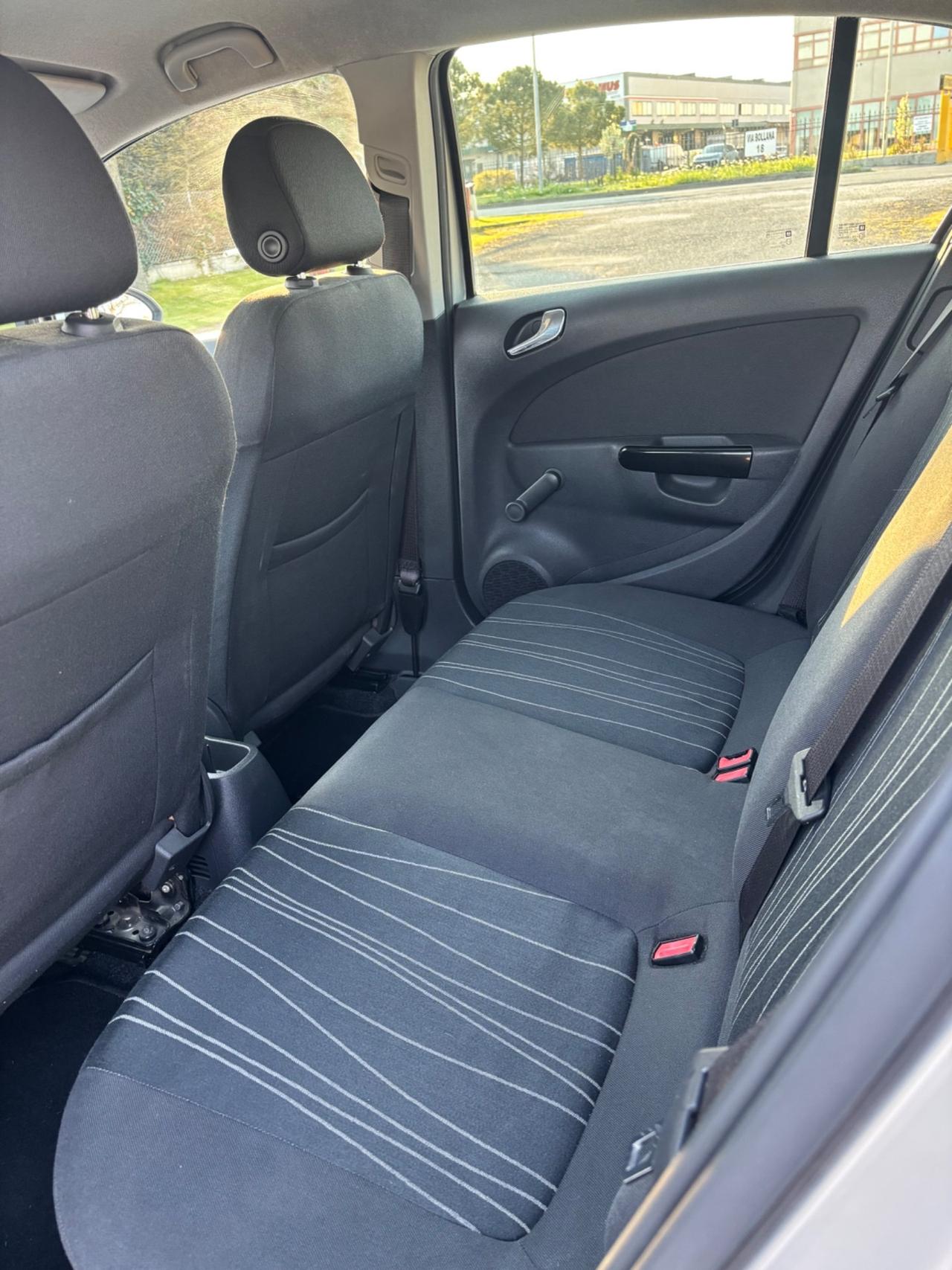 Opel Corsa 1.2 80CV 5 porte GPL-TECH Edition