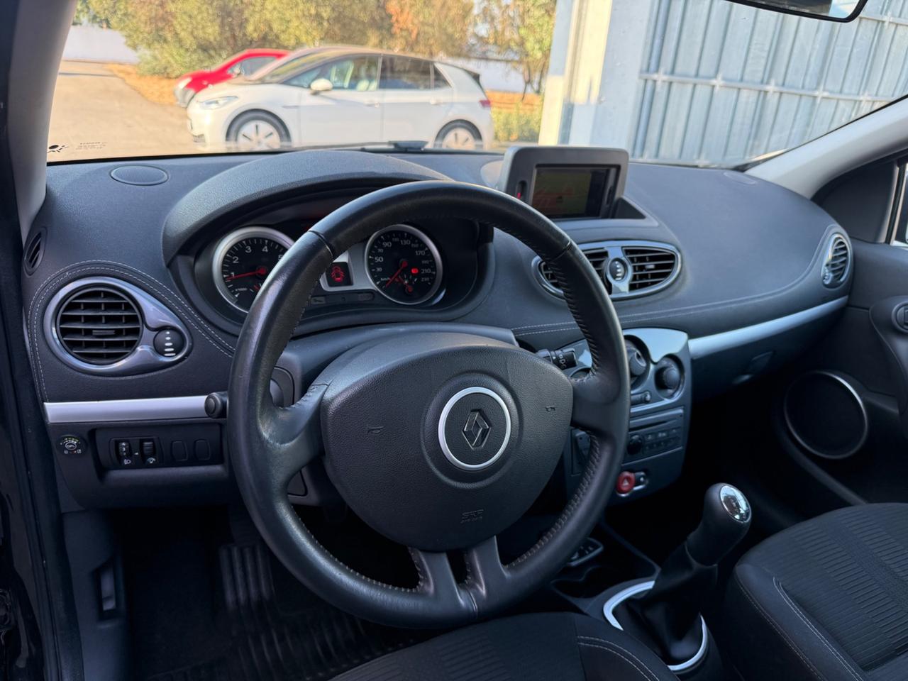 Renault Clio 1.1 75Cv GPL 20th Anniversario,117.000km,Navi,clima,DISTRIBUZIONE APPENA EFFETTUATA