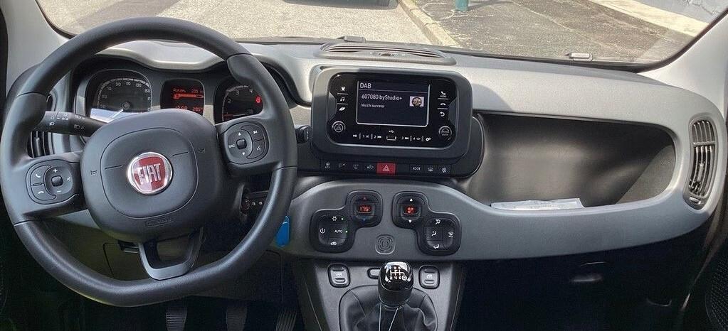 Fiat Panda 1.0 FireFly S&S Hybrid Garmin