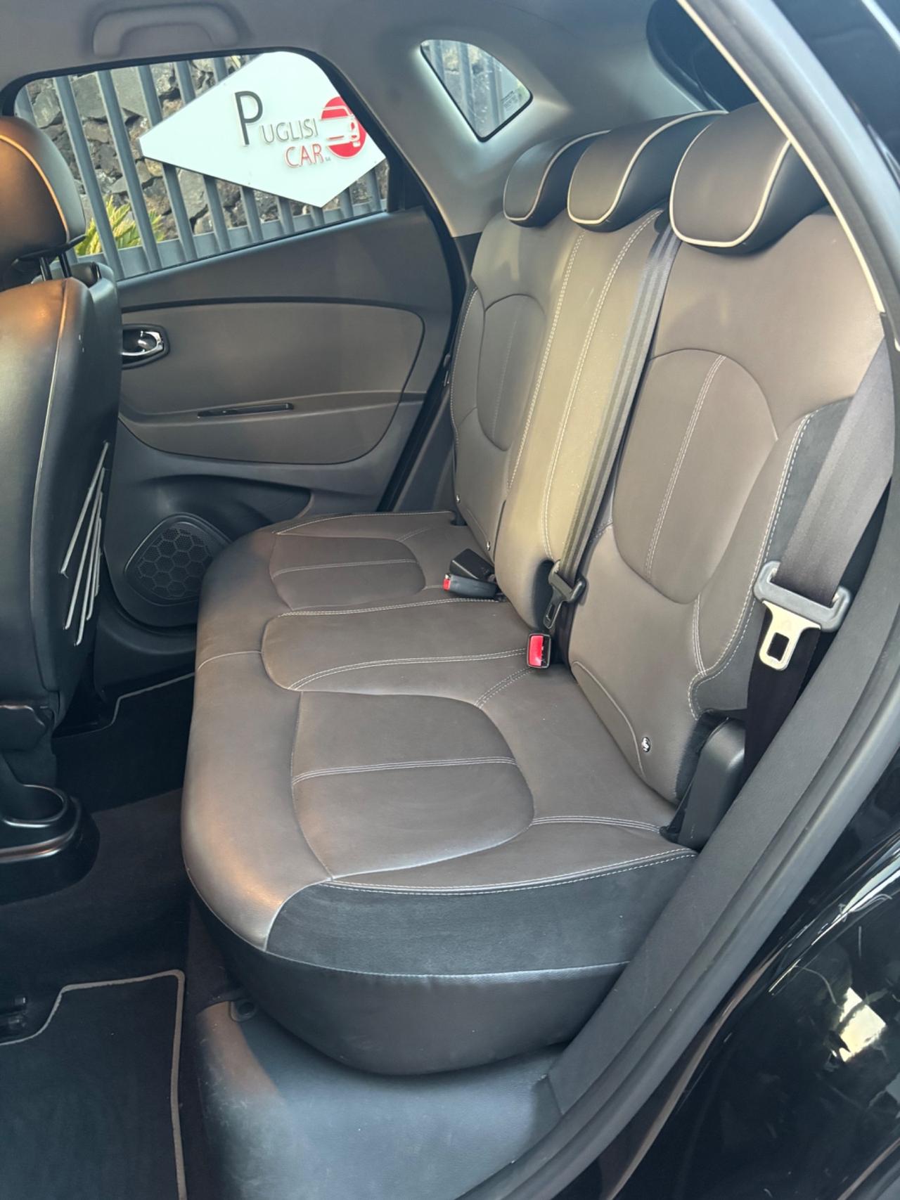 Renault Captur iconic