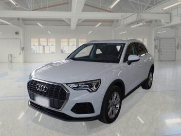 Audi Q3 45 TFSI e S tronic Business