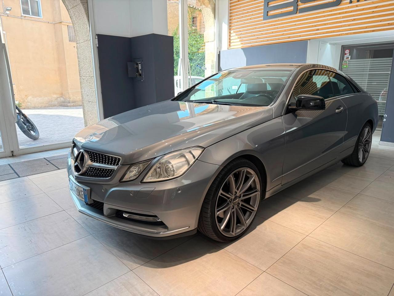 Mercedes-benz E 250 CDI Coupé BlueEFFICIENCY