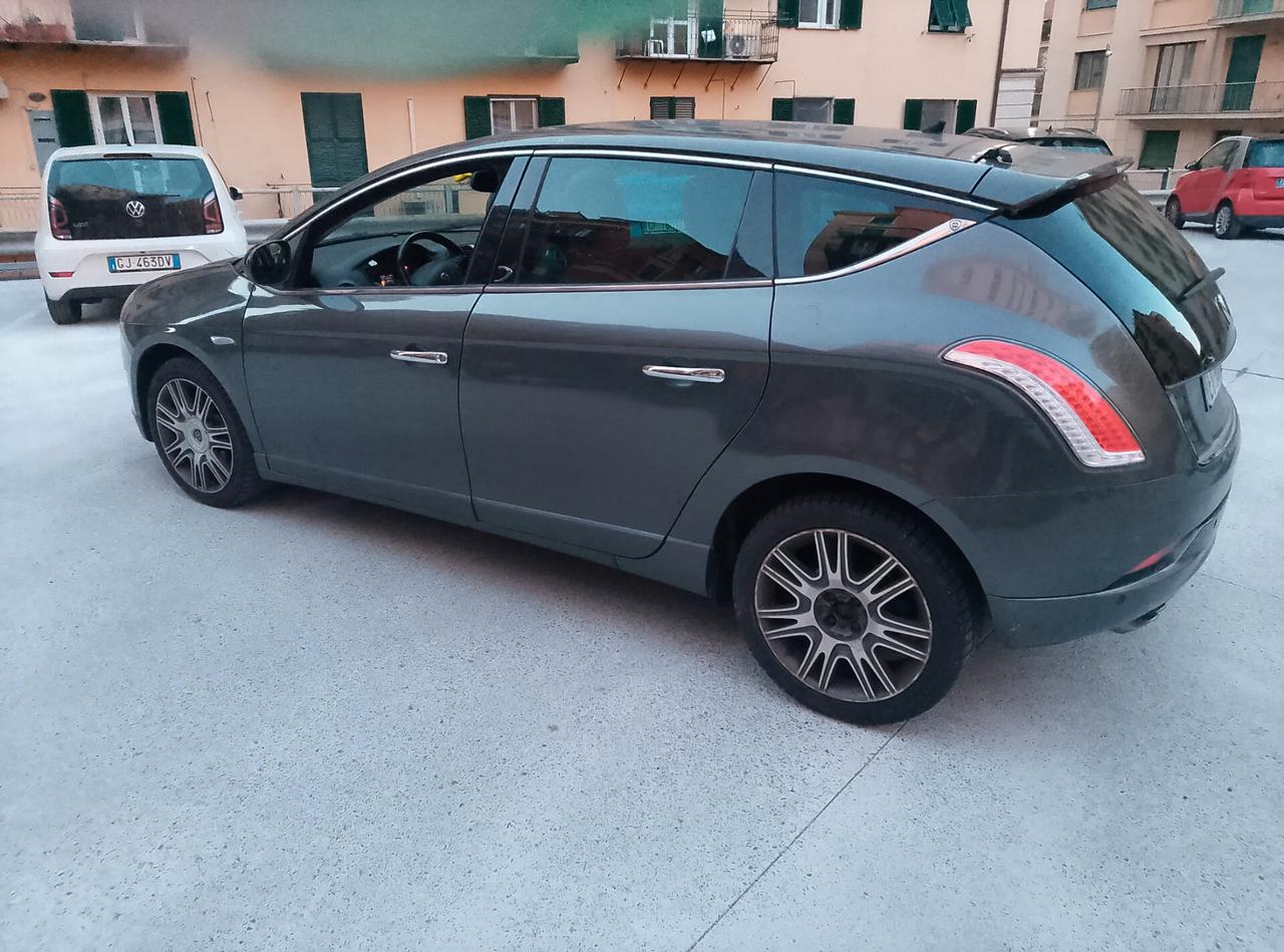 Lancia Delta 1.6 MJT DPF 105 CV Gold