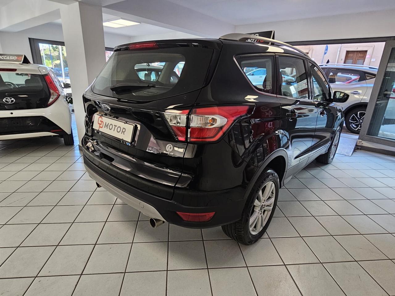 Ford Kuga 2.0 TDCI 120 CV S&S 2WD Powershift Titanium