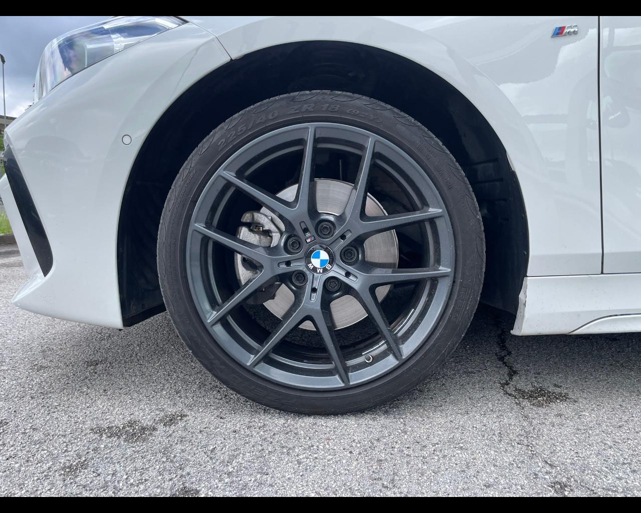 BMW Serie 1 (F40) - 118d 5p. Msport
