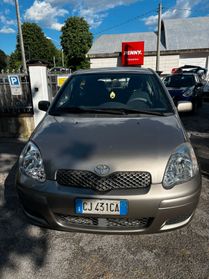 Toyota Yaris 1.0i 16V cat 3 porte Sol
