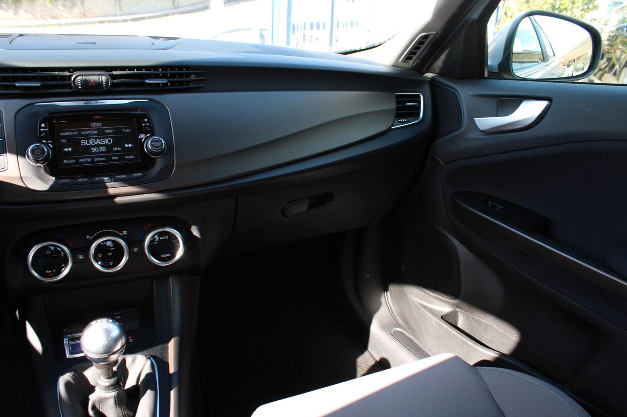Alfa Romeo Giulietta 1.6 JTDm-2 105 CV Exclusive