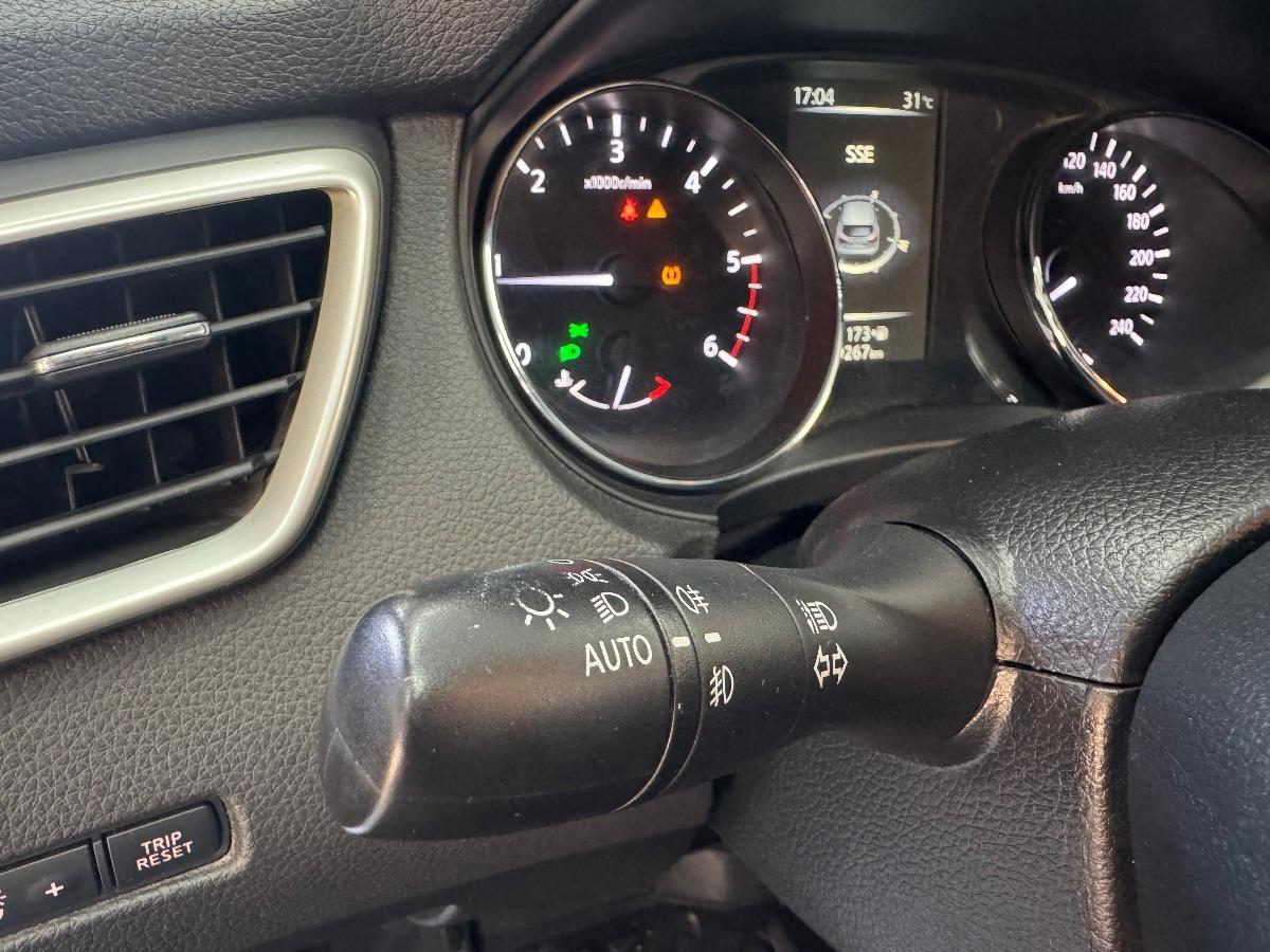 NISSAN QASHQAI 1.5 dCi Tekna TETTO/ NAVIGATORE/ RETROCAMERA