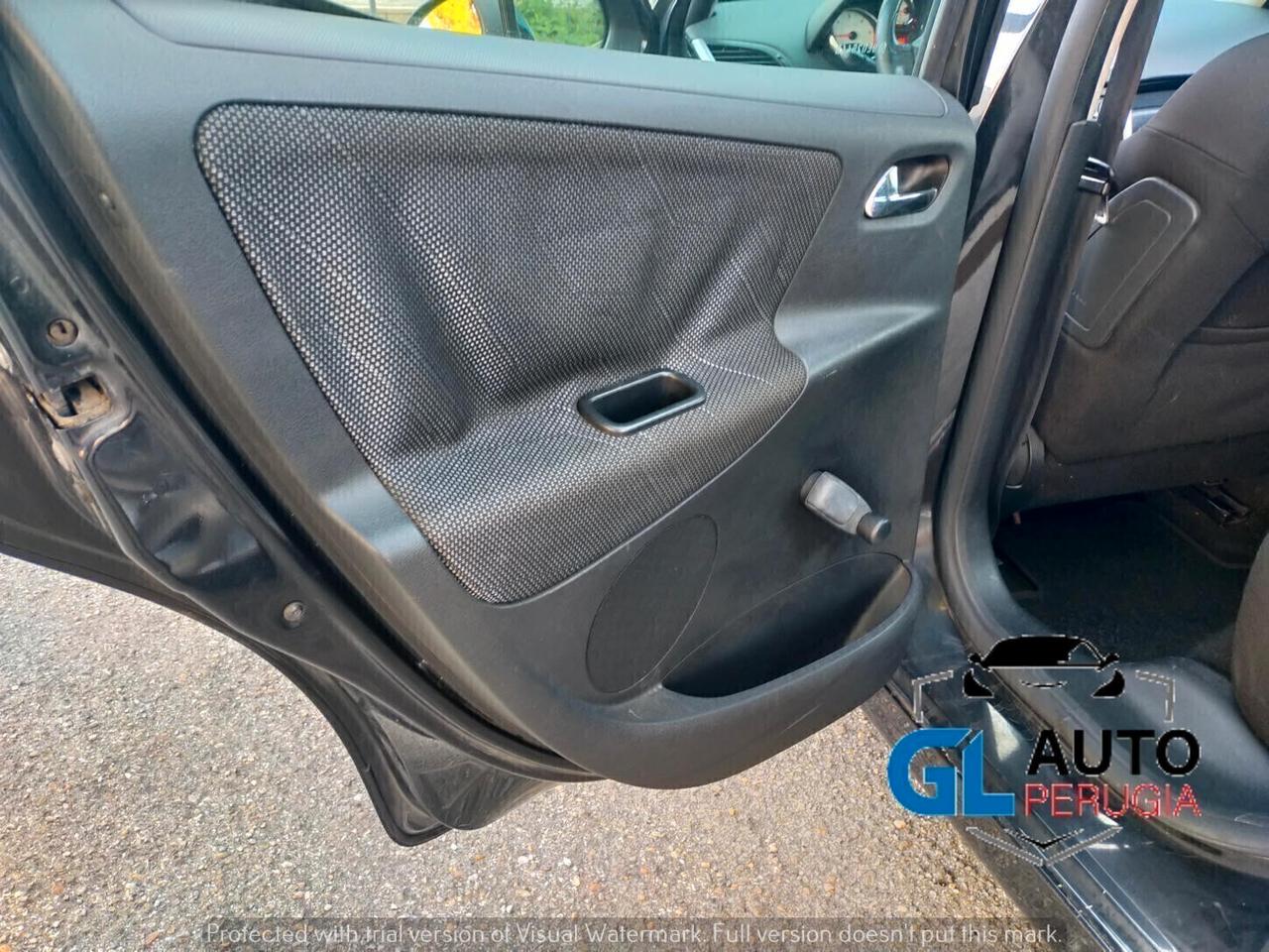 Peugeot 207 turbo diesel 5p adatta per neopatentati