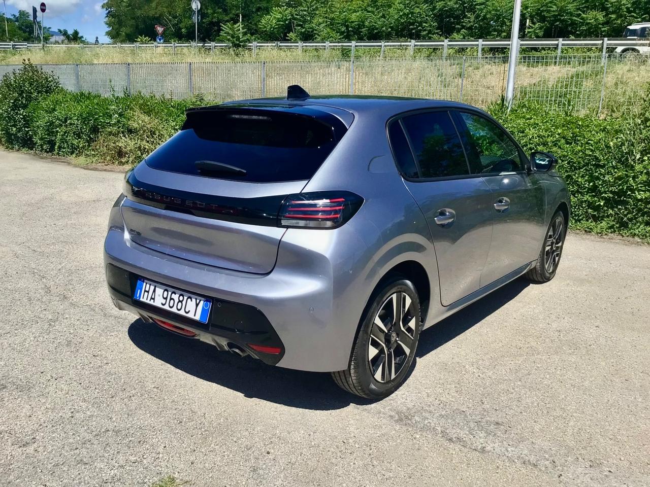 Peugeot 208 1.2 100 Stop&Start 5 porte Allure