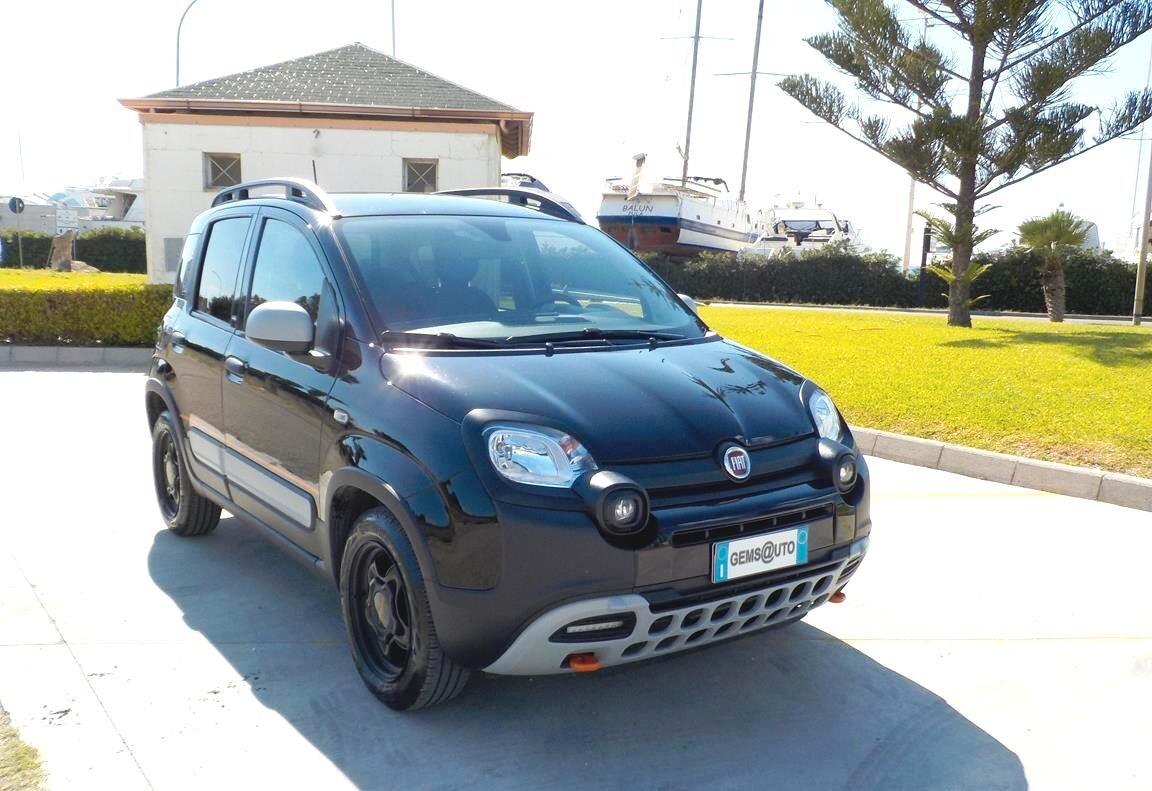 Fiat Panda Cross 1.0 FireFly S&S Hybrid