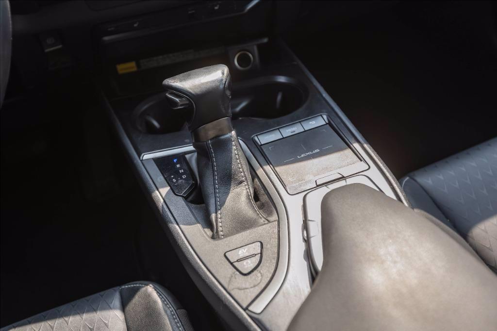 LEXUS UX 250h 2.0 Midnight 2wd cvt del 2021