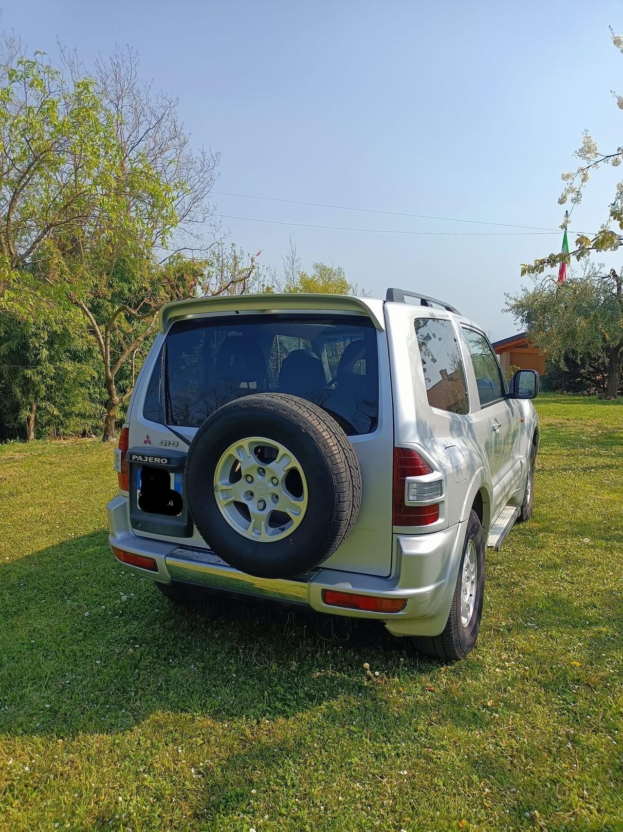 Mitsubishi Pajero 3.2 16V DI-D 3p. GLX