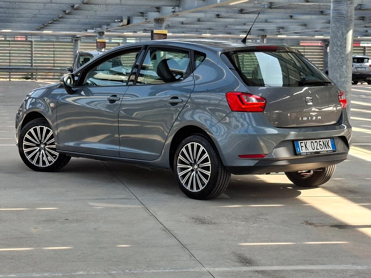 Seat Ibiza 1.0 75 CV 5p. Connect Grey