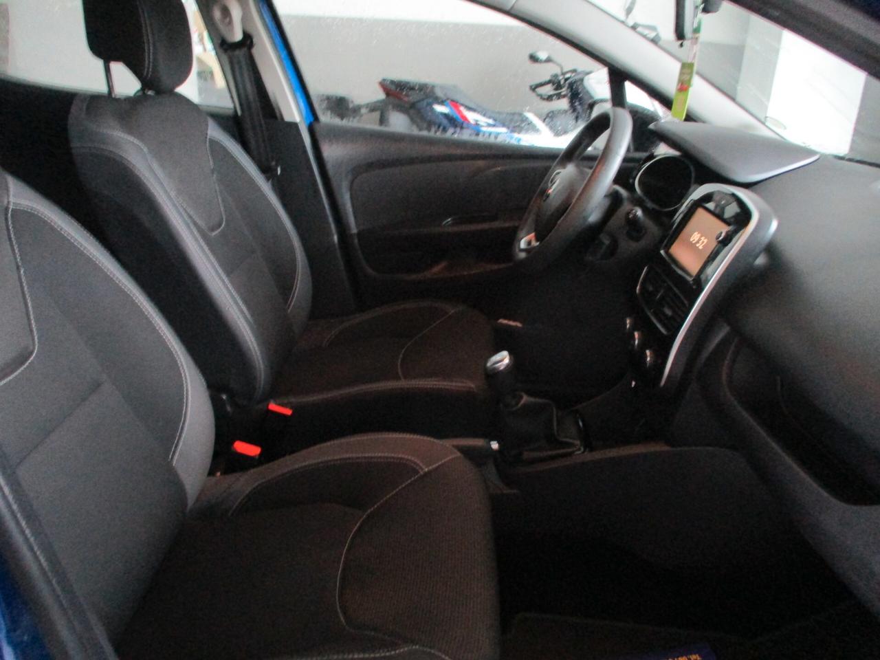 Renault Clio 0.9 TCE MOSCHINO LIFE 75cv E6C 5 PORTE 132000 KM