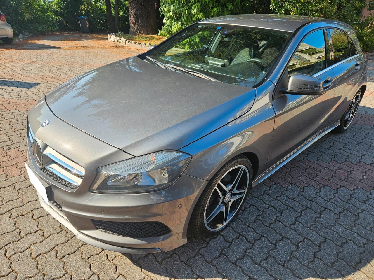 Mercedes-benz A 180 CDI Premium AMG INTERNO / ESTERNO