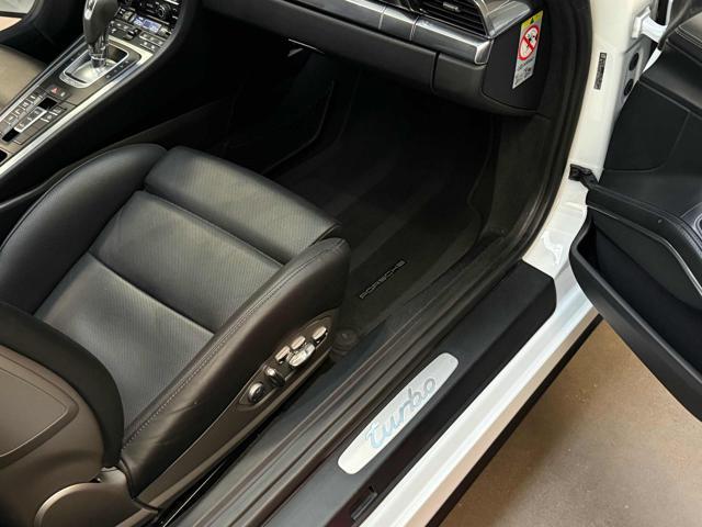 PORSCHE 911 3.8 Turbo Coupé *APPROVED 10/27*
