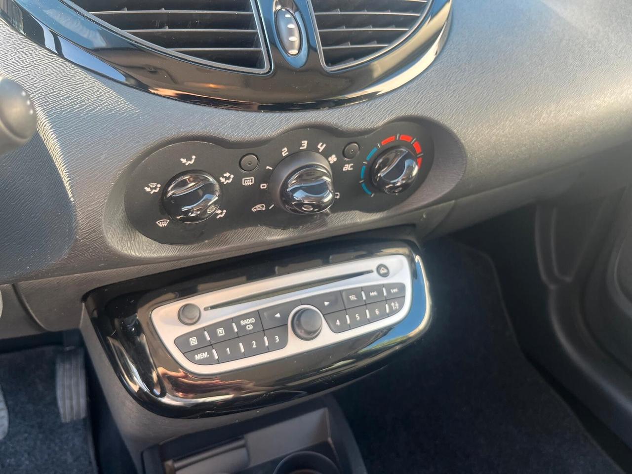 Renault Twingo 1.2 benz. 75cv GT Sport NEOPATENTATI