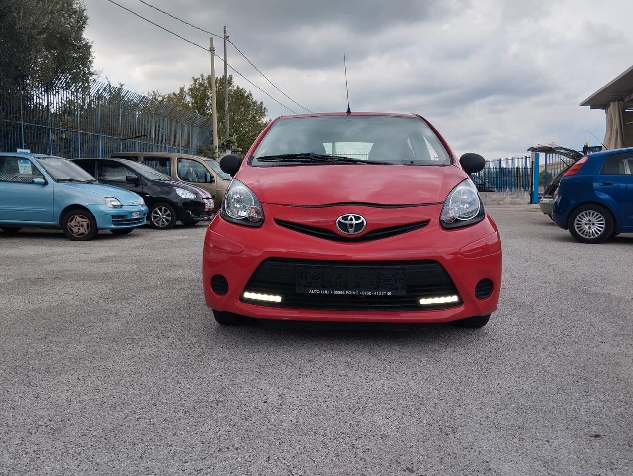 Toyota Aygo 1.0 VVT-i 69 CV 5 porte x-clusiv