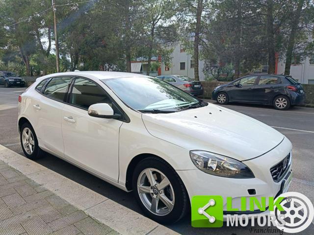 VOLVO V40 D2 1.6 Kinetic NEOPATENTATI