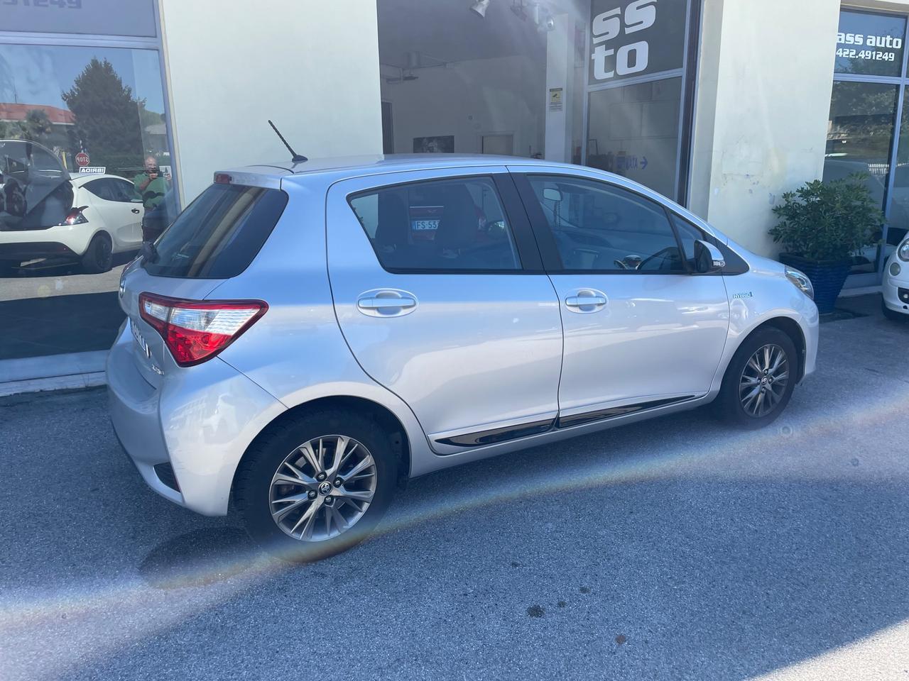 Toyota Yaris 1.5 Hybrid 5 porte Active