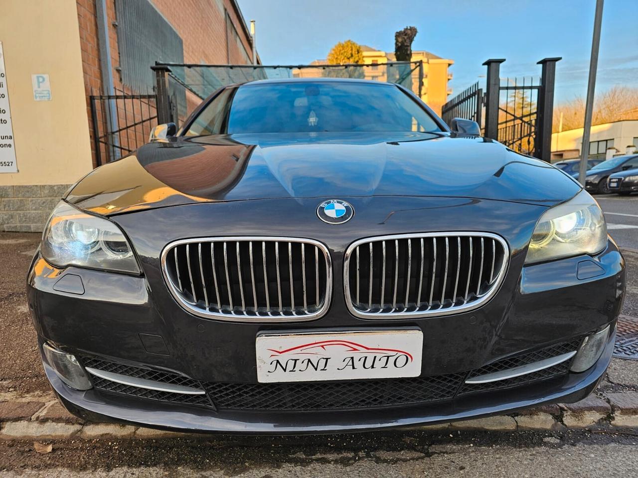 Bmw 520d 184cv Futura*Aut*Navi*Tetto*Pdc*19*Bi-Xeno*