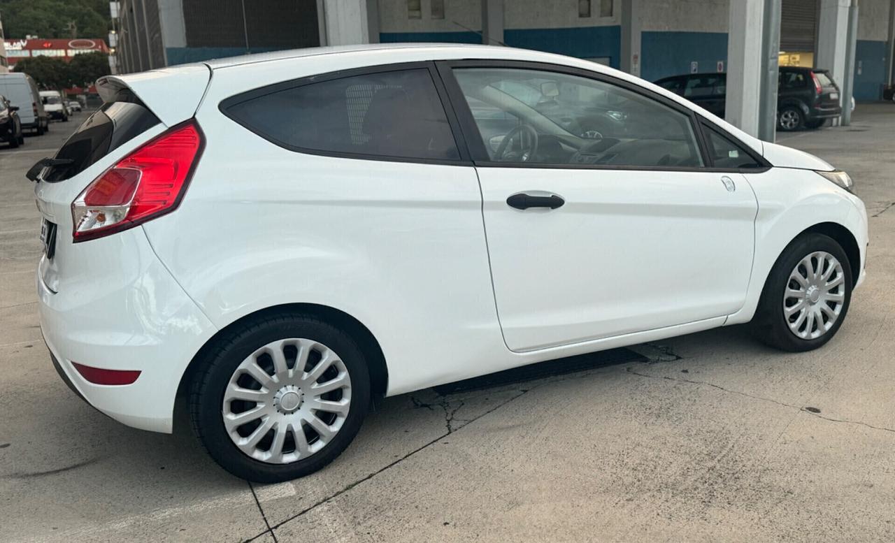 Ford Fiesta 1.5 TDCi 75CV 3P. 2015 AUTOCARRO