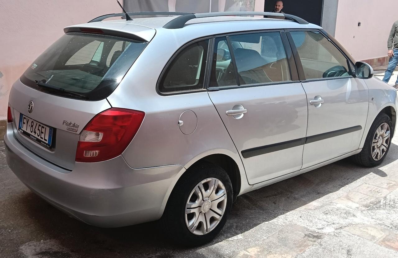 Skoda Fabia 1.2 12V 70CV Wagon Style