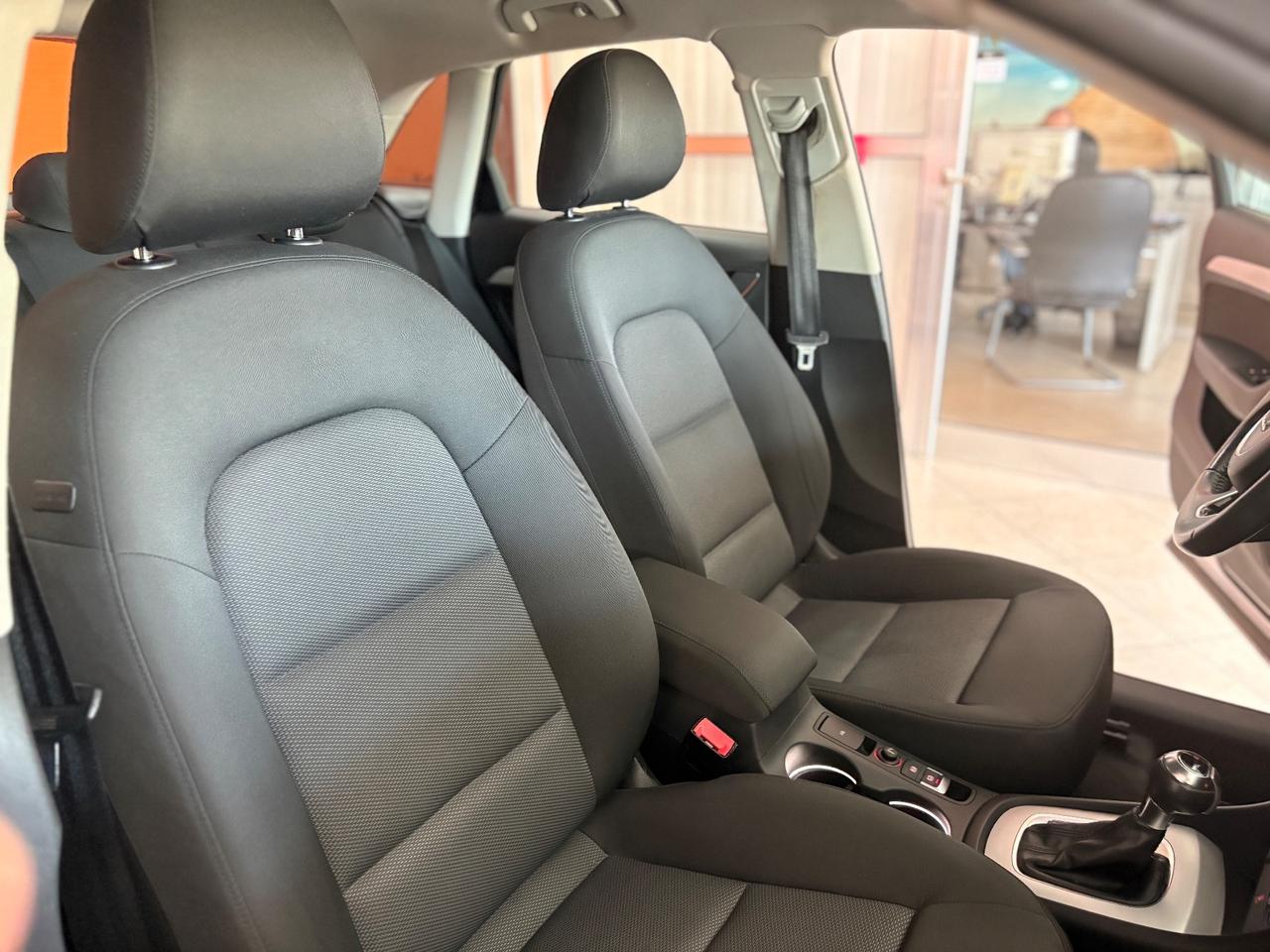 Audi Q3 2.0 TDI 120 CV Sport permuta e finanziamenti