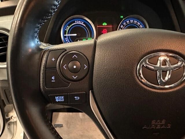 TOYOTA AUTRIS 1.8 Hybrid Lounge