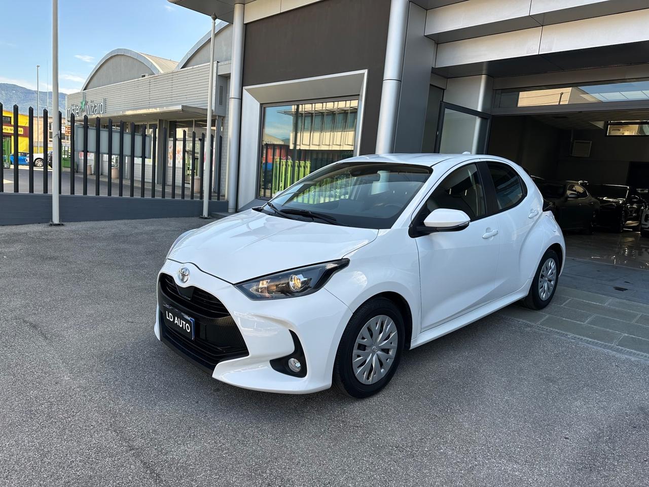 Toyota Yaris 1.0 5 porte Active