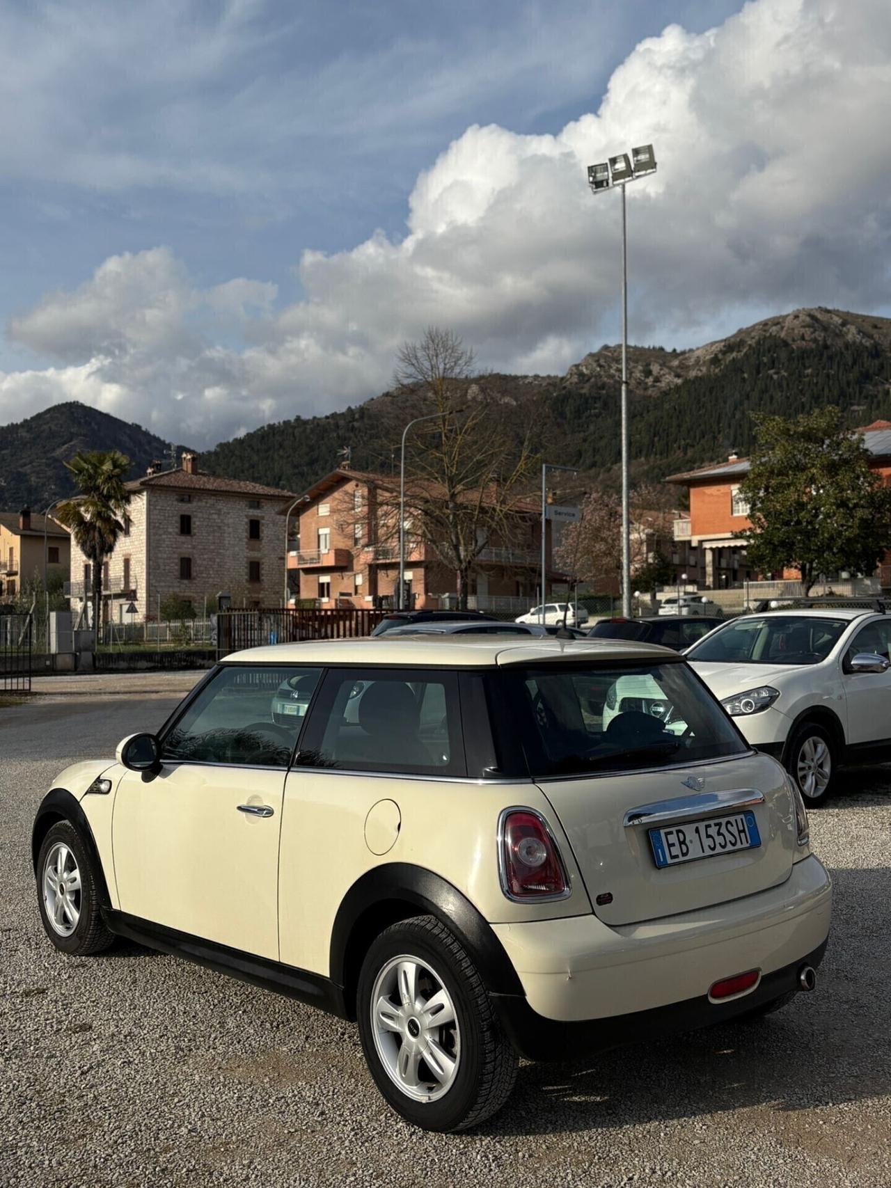 Mini Cooper D 1.6 Diesel PERFETTA NEOPATENTATI