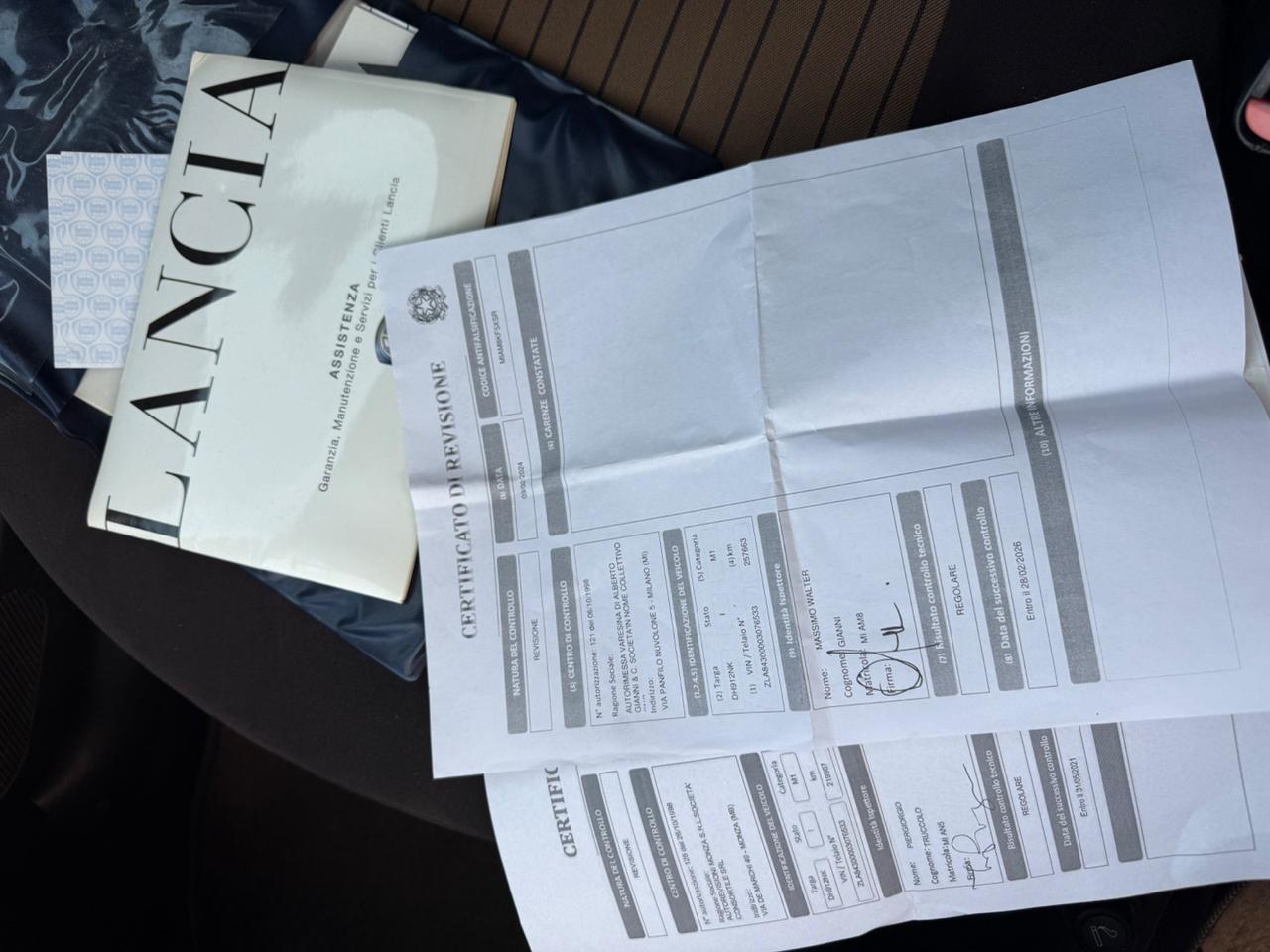 Lancia Ypsilon 1.4 16V Oro Giallo Perfetta