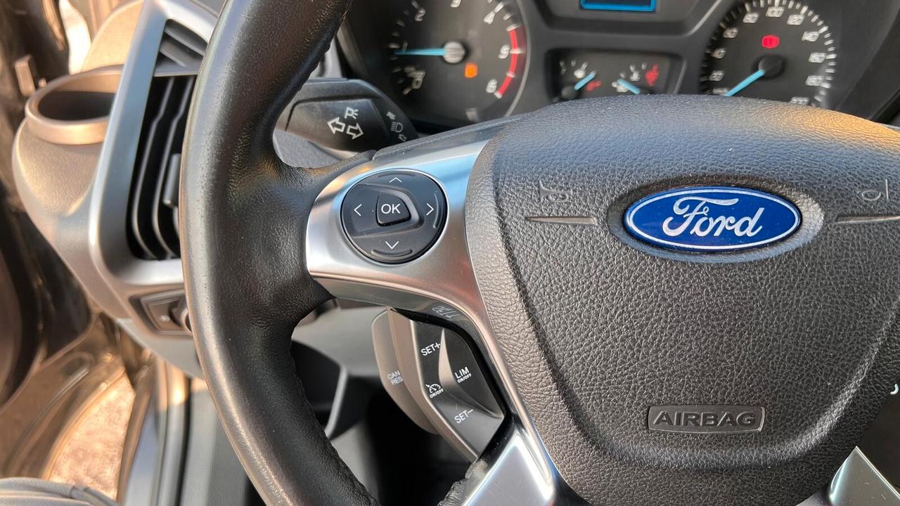 Ford Tourneo Custom 310 2.0 TDCi 130CV PC Titanium