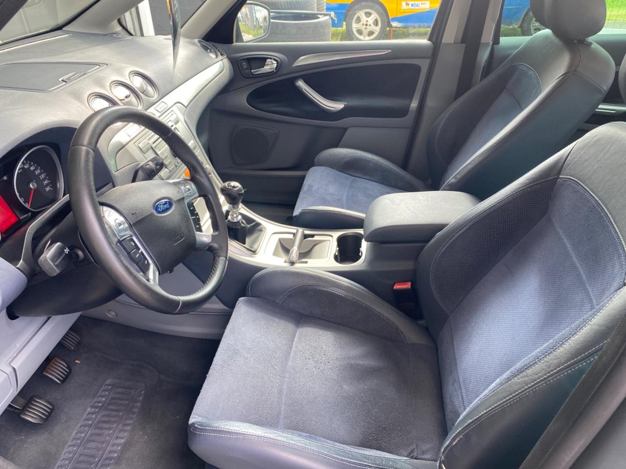 Ford S-Max 2.0 TDCi 140CV Titanium