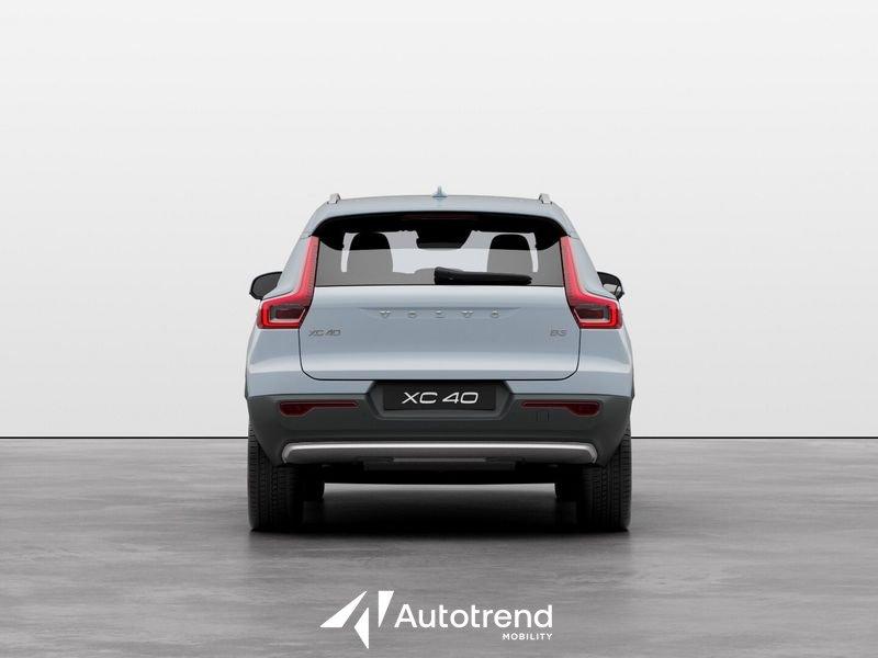 Volvo XC40 B3 163+11 CV Mild Hybrid Automatico Core