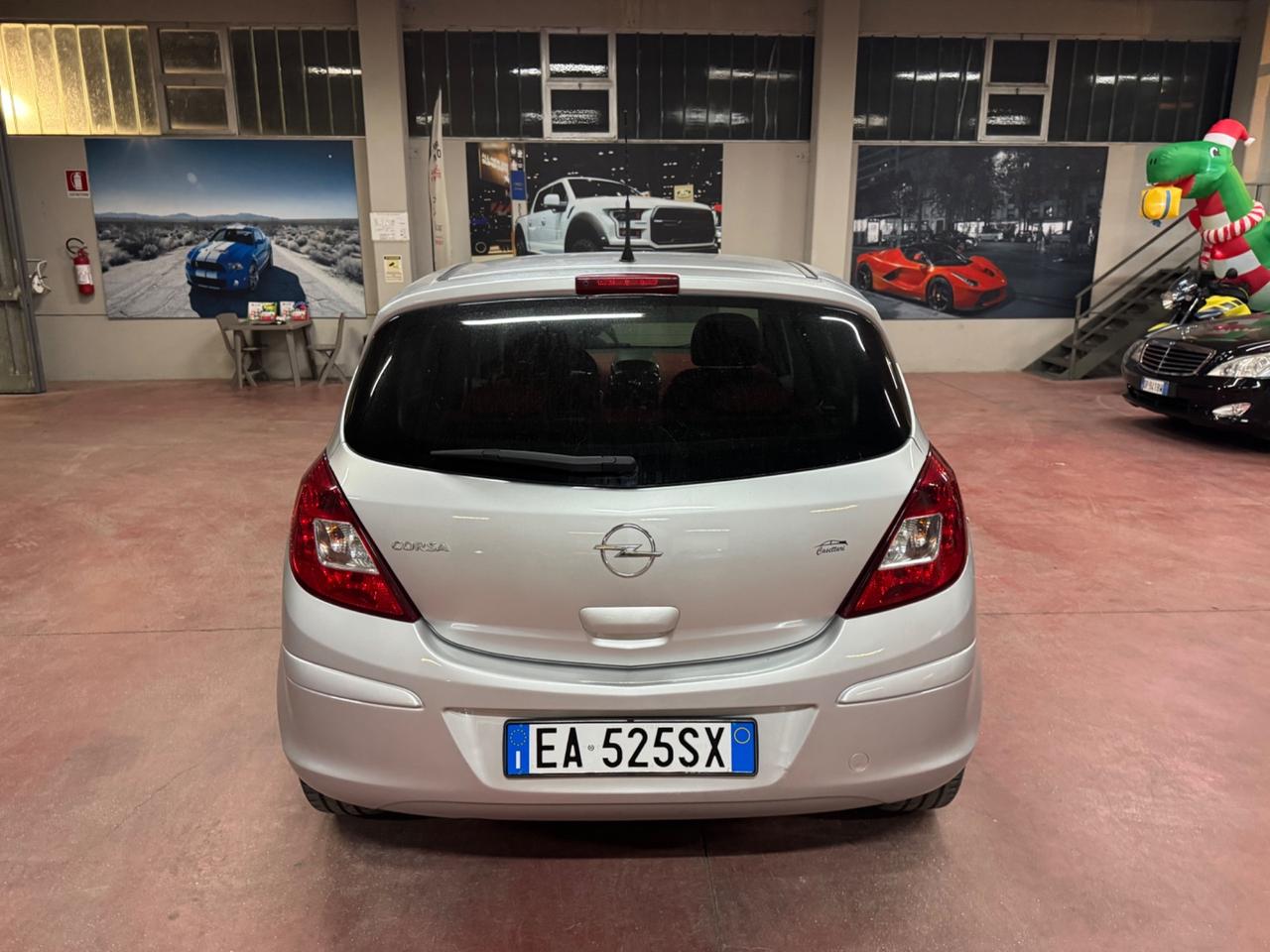 Opel Corsa 1.2 5 porte edition