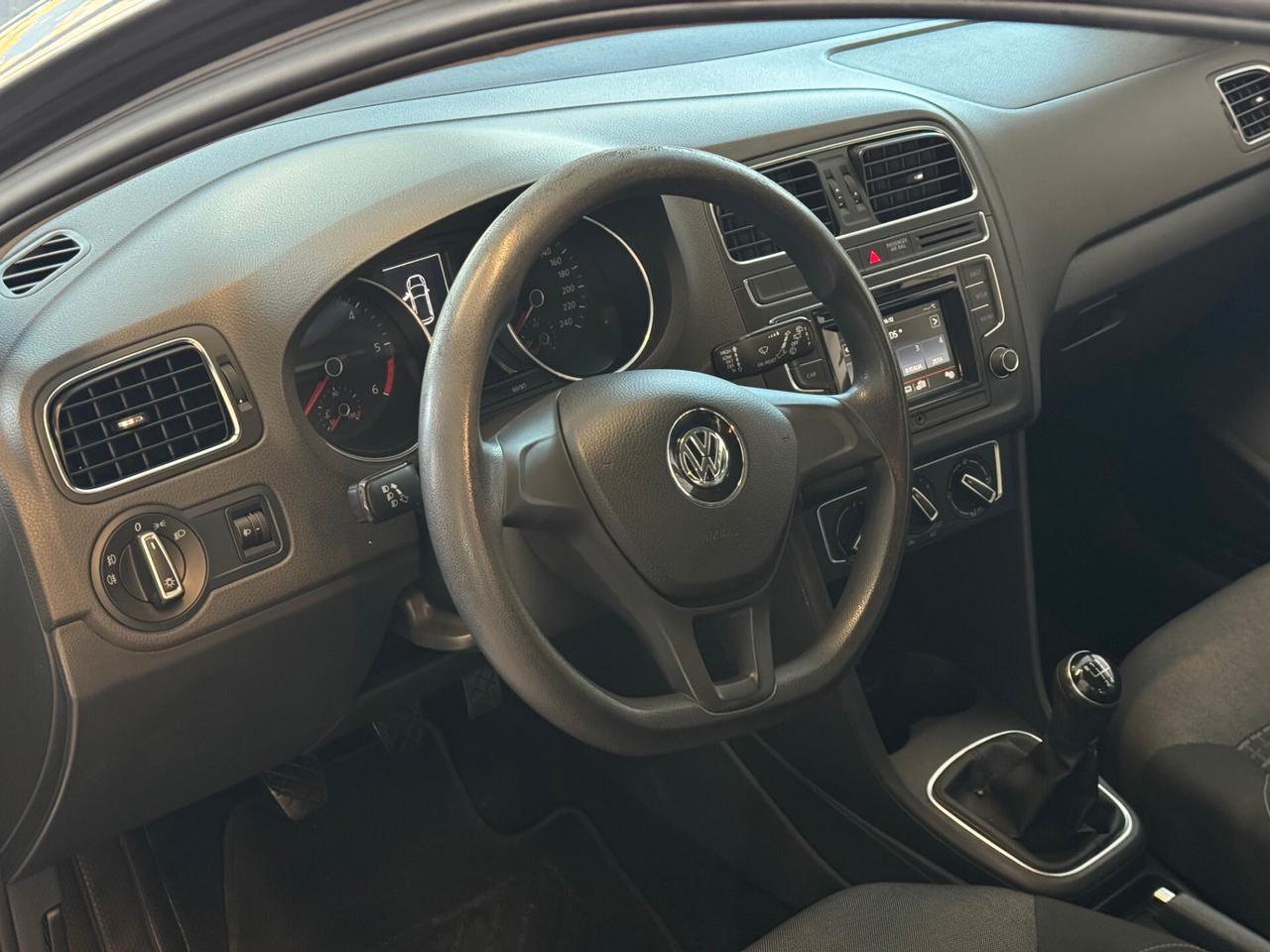 VOLKSWAGEN POLO 1.4cc TDI 90CV 5p. NEOPATENTATI
