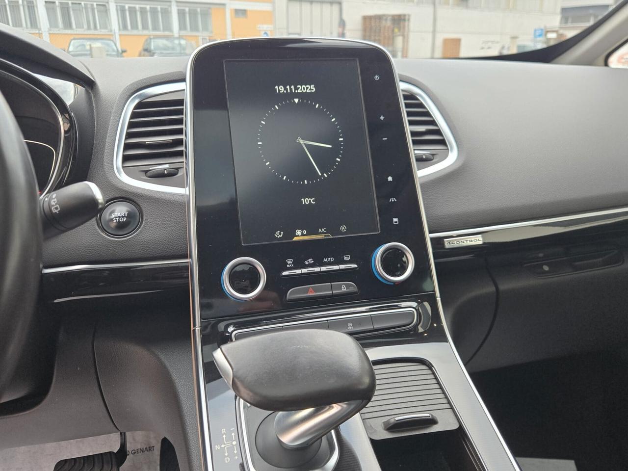 Renault Espace dCi 160CV Energy Initiale Paris 4Control 7 POSTI