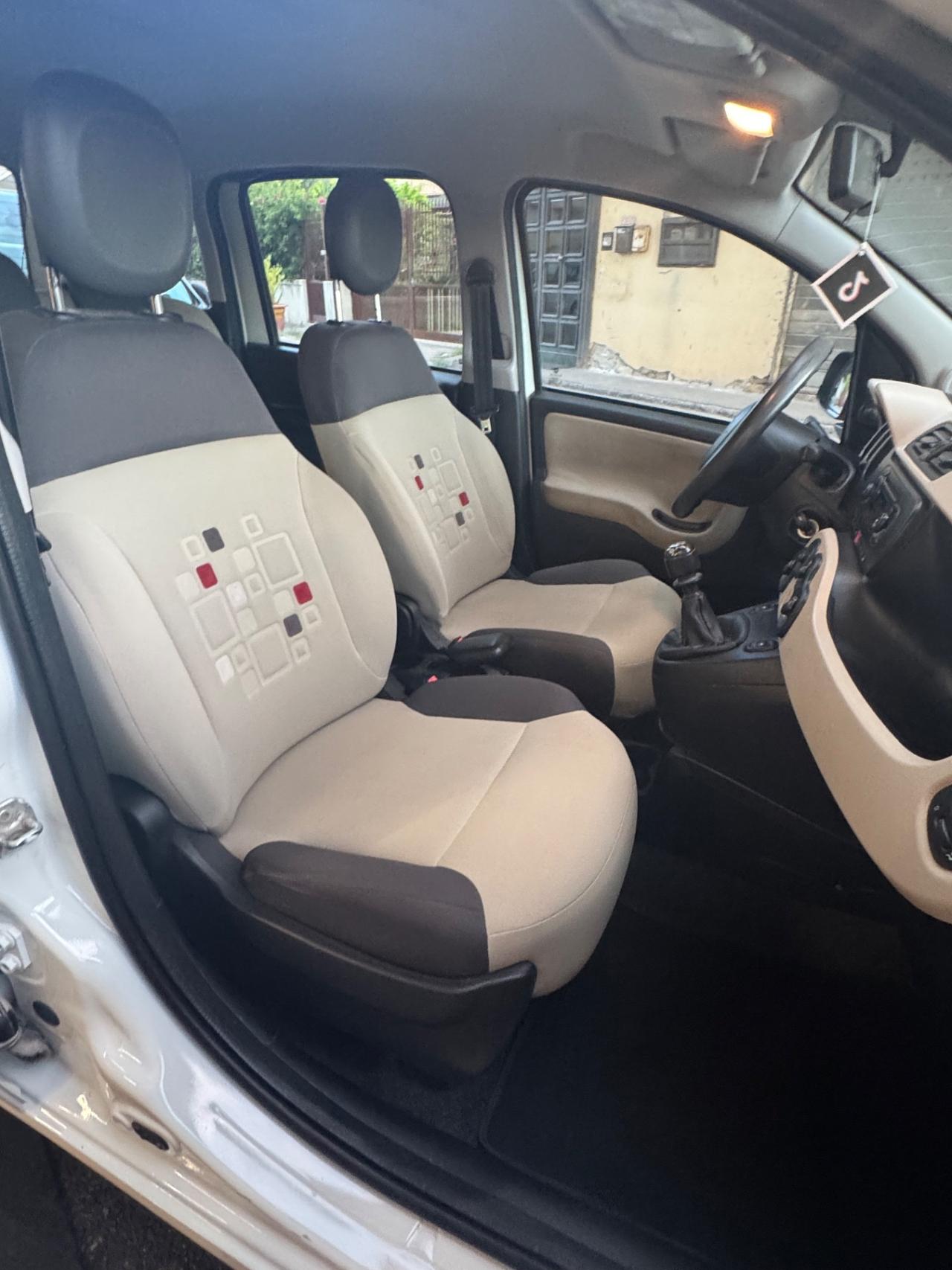 Fiat Panda 0.9 TwinAir Turbo Natural Power Lounge
