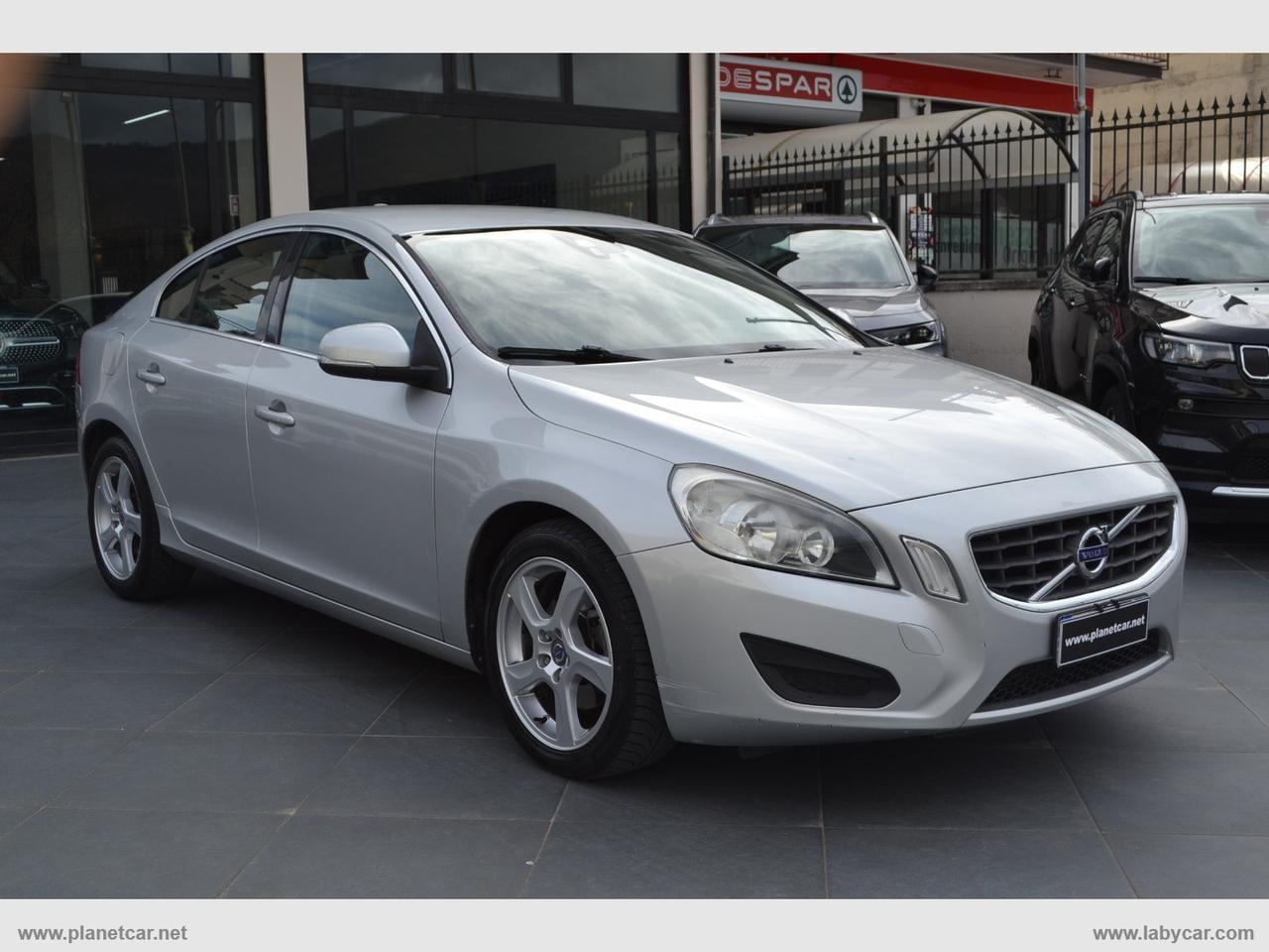 VOLVO S60 D3 Momentum