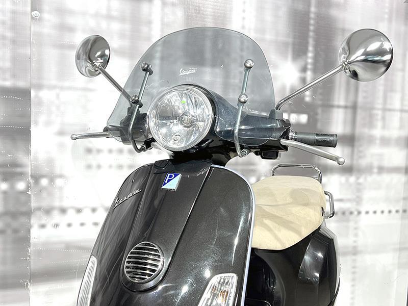 Piaggio Vespa LX 150