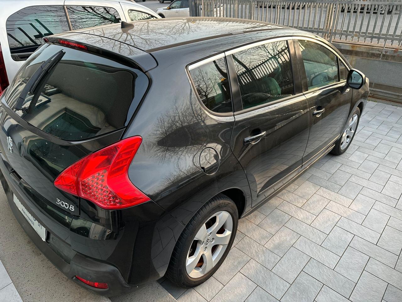 Peugeot 3008 1.6 HDi 110CV Premium