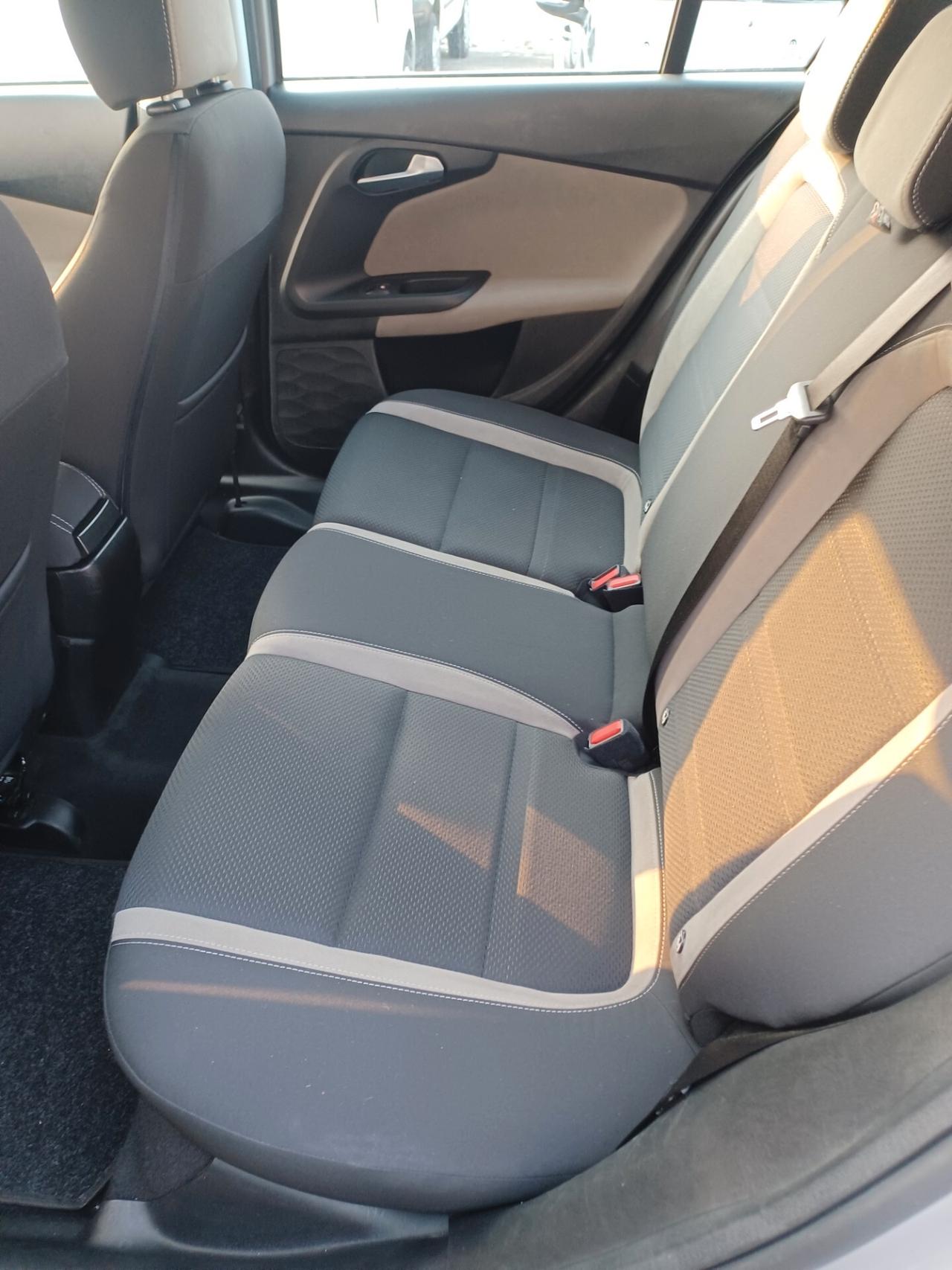 Fiat Tipo 1.6 M.Jet 120 cv SW Lounge PARI NUOVO