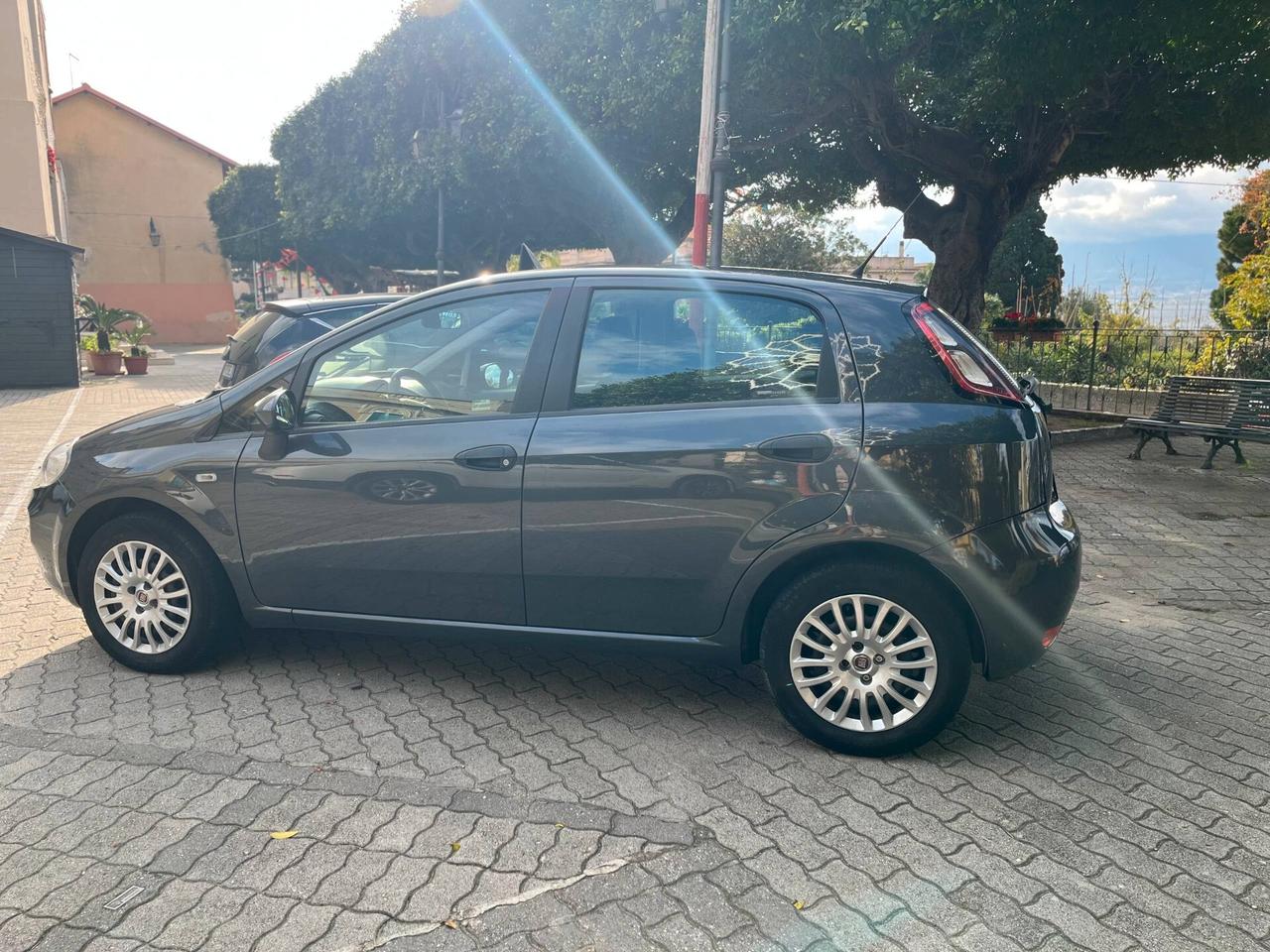 Fiat Punto 1.2 8V 5 porte Street