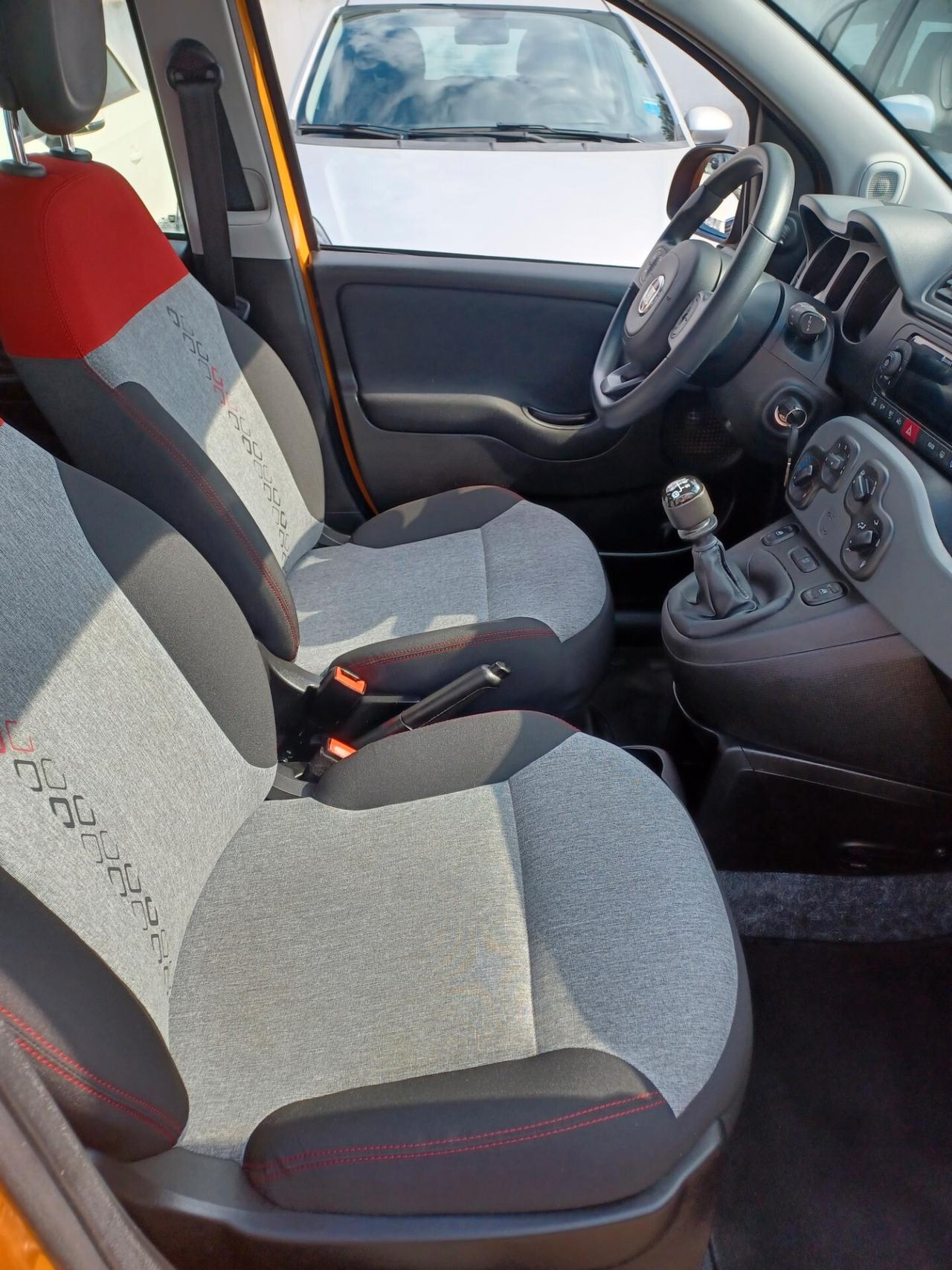 Fiat Panda 1.2 Lounge ANNO 2019 SOLO 60000 KM