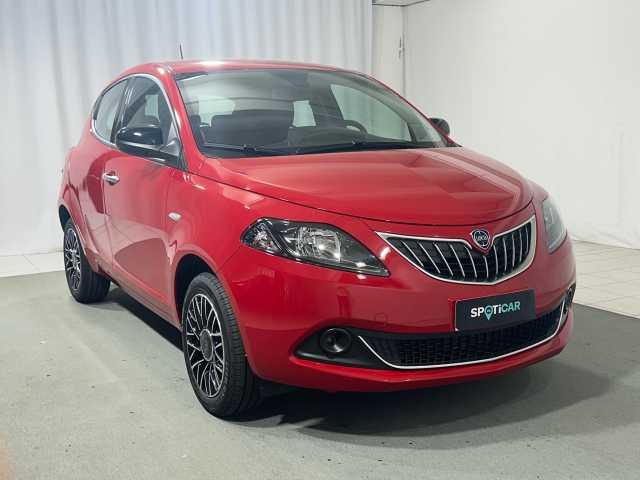 Lancia Ypsilon 1.0 FireFly 5 porte S&S Hybrid Platino