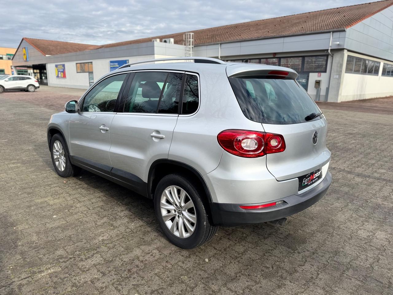 Volkswagen Tiguan 2.0 16V TDI DPF Trend & Fun (18°)