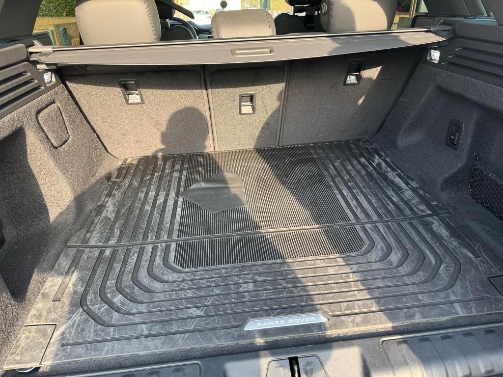 Land Rover Range Rover Sport 3.0d i6 mhev Dark Edition awd 249cv auto MY25