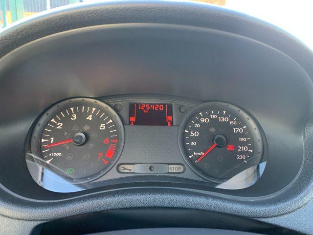 RENAULT Clio 1.2 16V 3 porte Live!